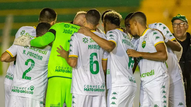 cuiaba-perde-para-o-santa-catarina-nos-penaltis-e-e-eliminado-da-competicao