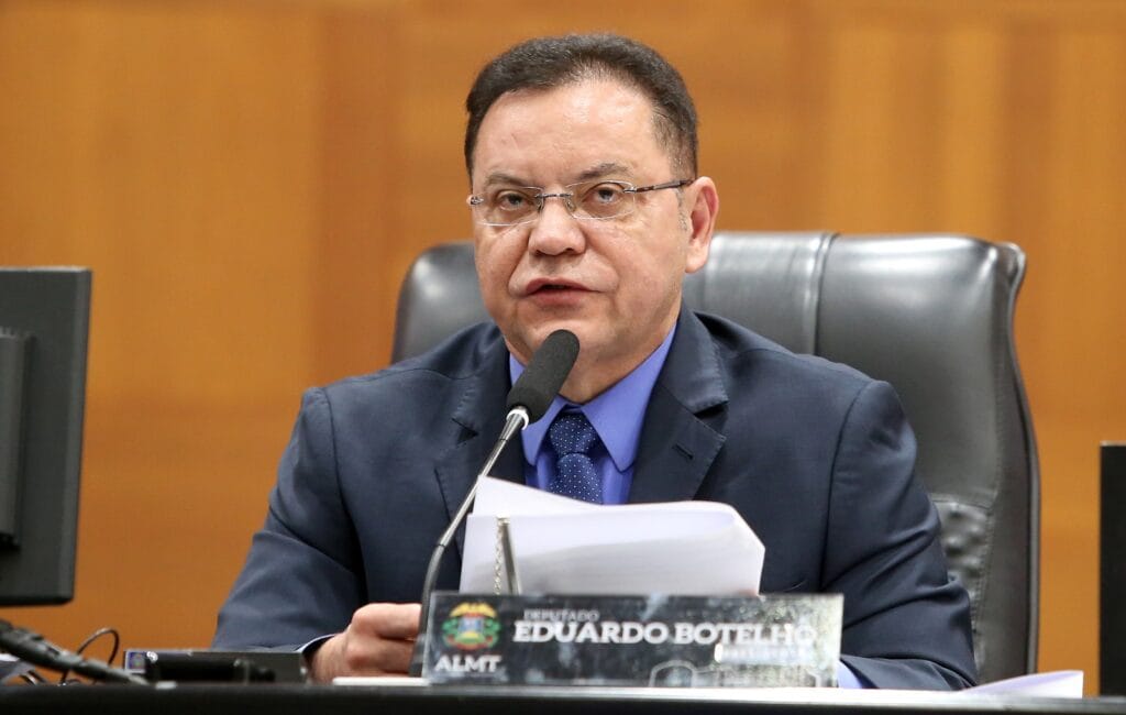 botelho-avalia-cpi-devido-a-demora-de-cartorios-na-emissao-de-escrituras-em-mt