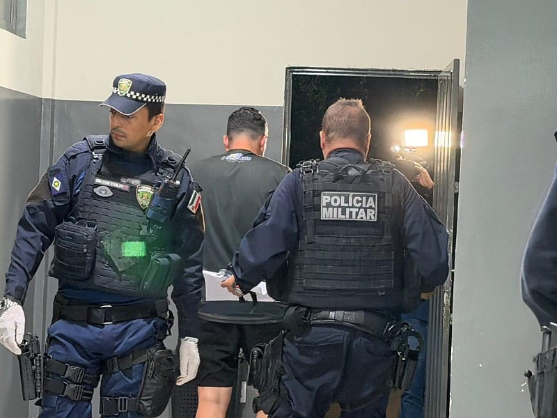 policial-penal-atira-em-via-publica,-ameaca-pessoas-e-e-preso-em-varzea-grande
