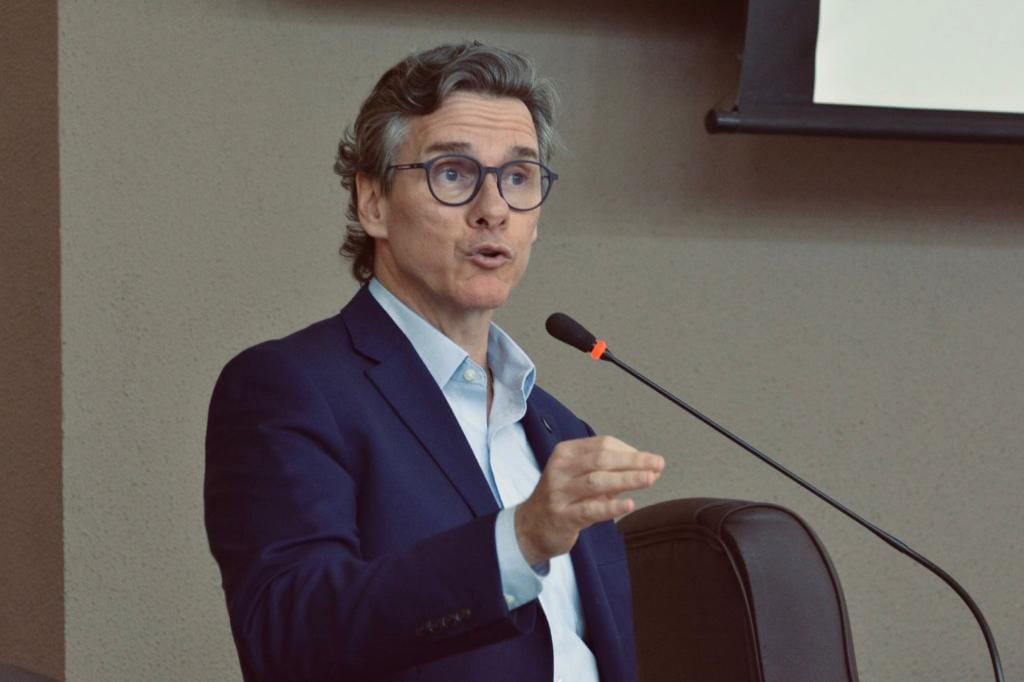 gallo-diz-que-corte-de-imposto-nao-reduz-preco-do-combustivel:-“nao-chega-na-bomba”
