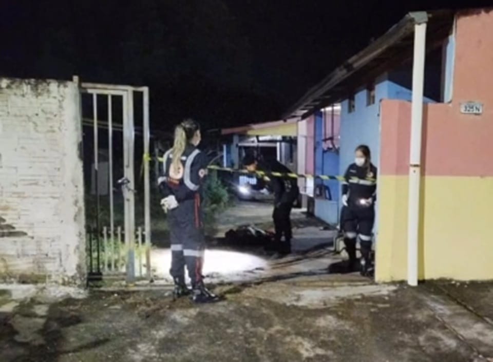 homem-de-35-anos-e-executado-a-tiros-em-quitinete-durante-a-madrugada-em-mt