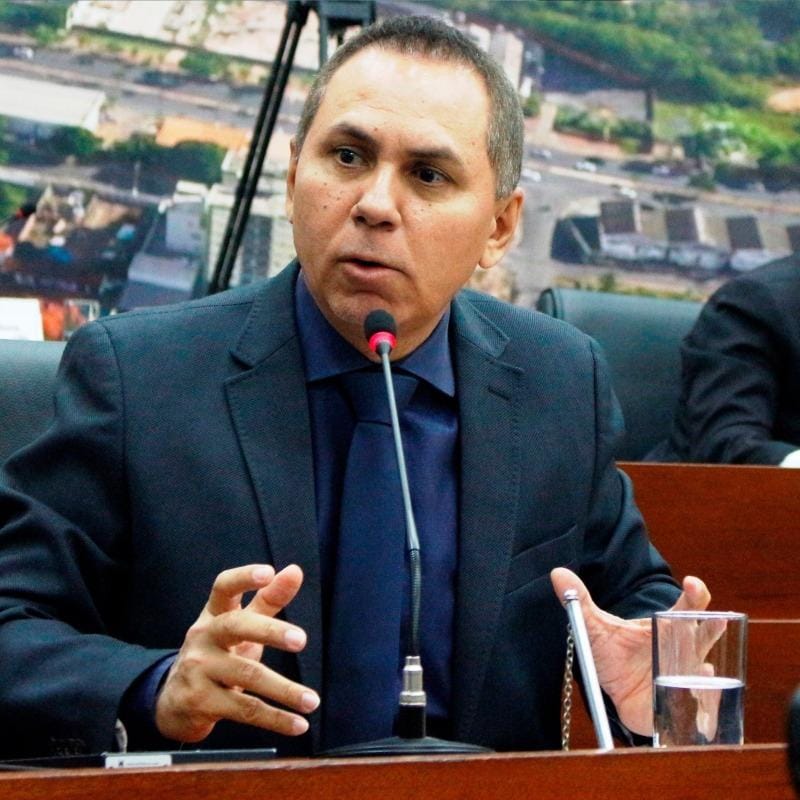 dilemario-alencar-confirma-candidatura-a-presidencia-e-ve-discussao-antecipada