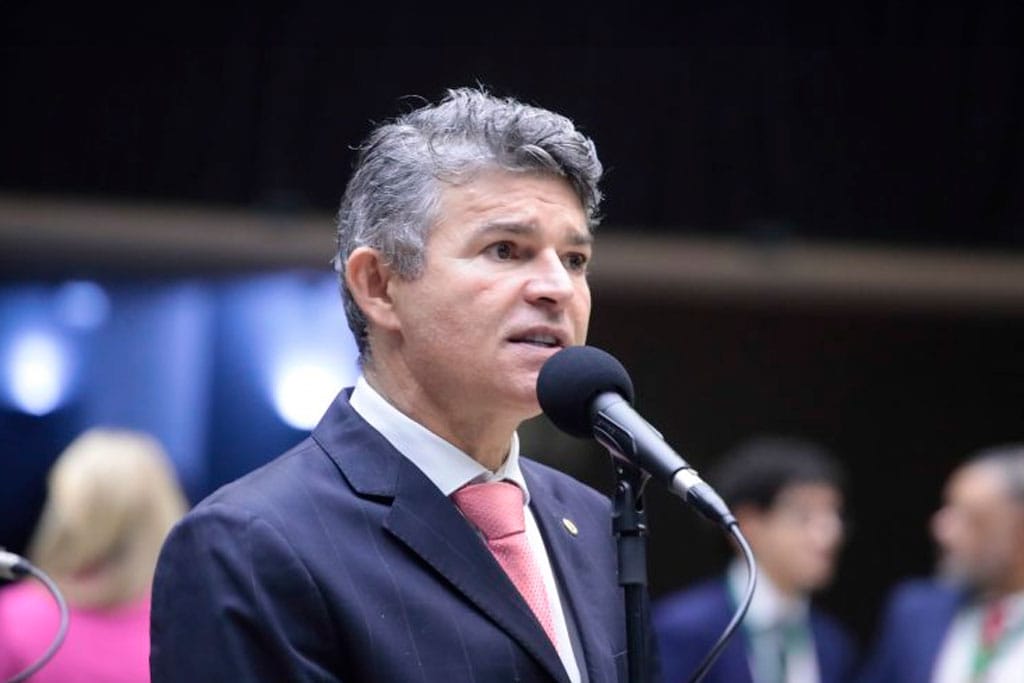 medeiros-pressiona-pl-sobre-candidatura-de-wellington-e-diz-que-foco-deve-ser-o-senado