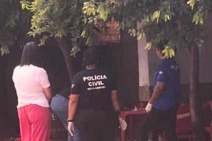 homem-e-executado-a-tiros-dentro-de-bar-no-interior-de-mt