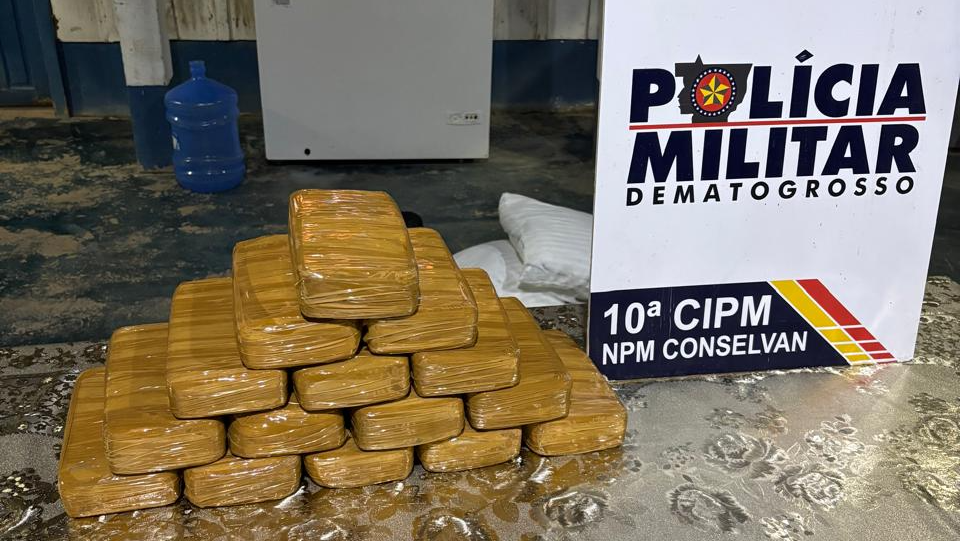 homem-e-preso-com-15-tabletes-de-pasta-base-de-cocaina-dentro-de-onibus-em-mato-grosso