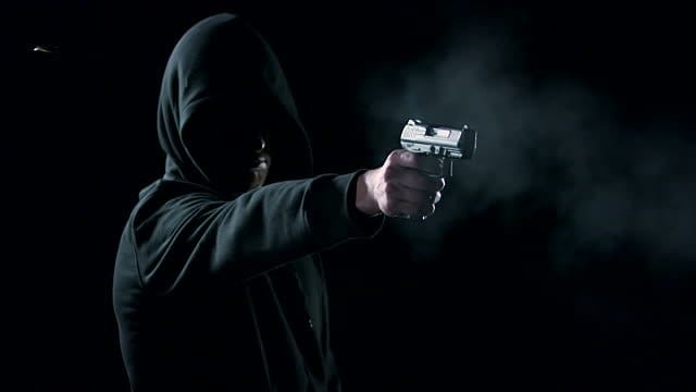 criminoso-invade-bar-e-atira-contra-pescadores-em-mt;-um-e-baleado