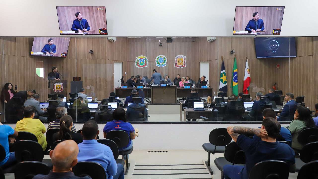 apos-impasse,-camara-de-vereadores-aprova-r$-7-milhoes-de-deputados-para-saude