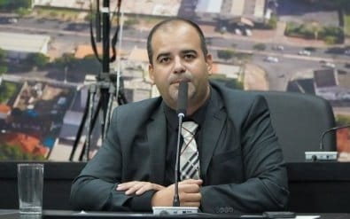 ilde-taques-diz-ter-votos-de-17-para-vencer-disputa-e-articula-mesa-com-apoio-amplo