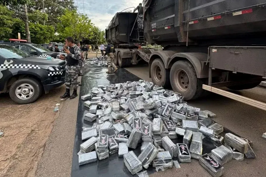prf-apreende-r$-100-milhoes-em-cocaina-que-seria-enviada-para-a-europa;-droga-saiu-de-mt