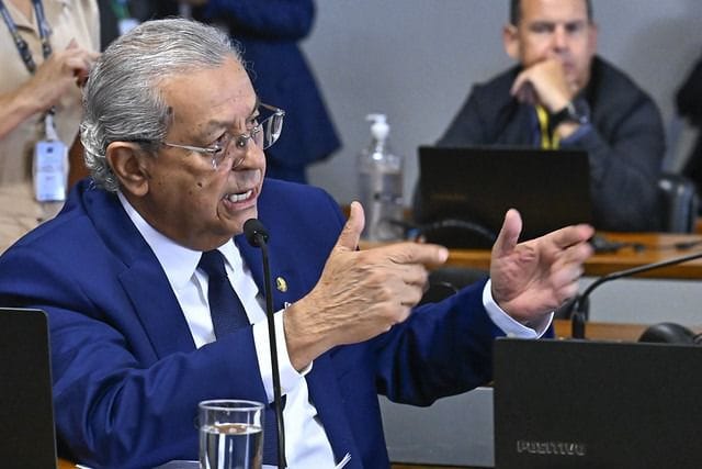 jayme-campos-destina-r$-1,3-milhao-para-fortalecer-ensino,-pesquisa-e-inovacao-na-ufr