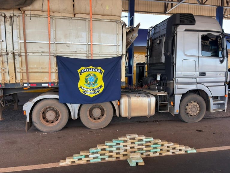 motorista-e-preso-com-60-quilos-de-cocaina-escondidos-em-compartimentos-de-caminhao