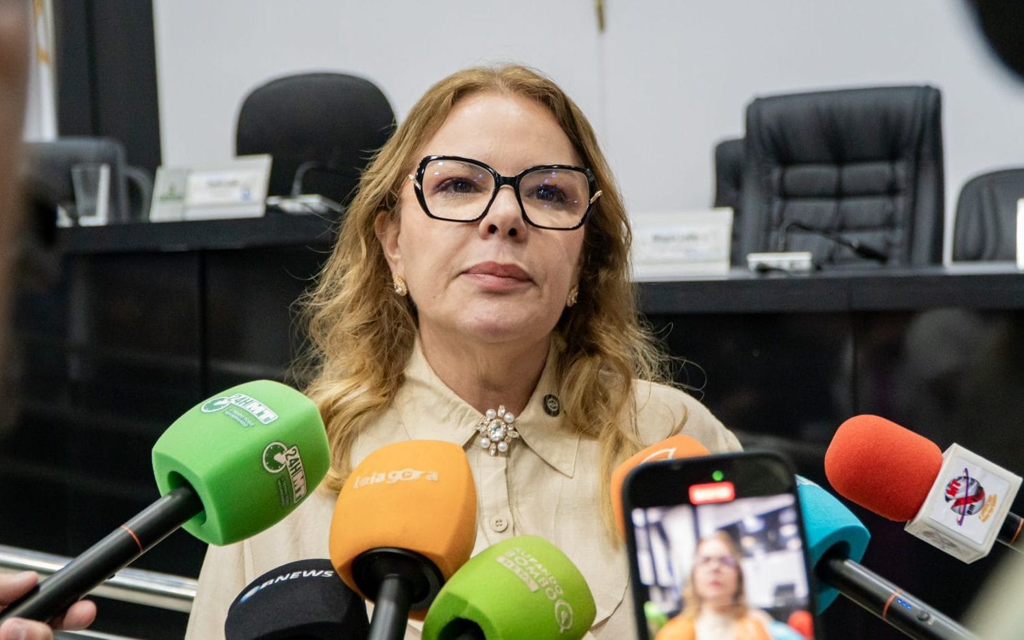 paula-calil-reage-a-operacao-e-diz-que-camara-nao-e-alvo:-“trata-se-de-um-cpf,-de-um-vereador”