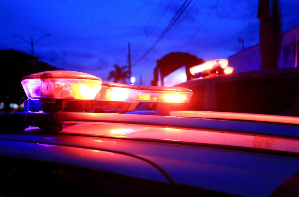 homem-tem-carro-crivado-de-tiros-e-acusa-companheiro-da-ex-de-tentativa-de-homicidio