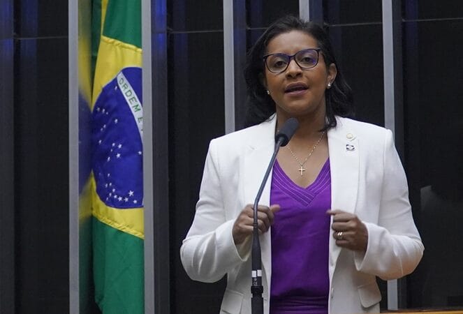 para-deputada,-lista-de-estupraveis-mostra-odio-as-mulheres-e-exige-reacao-imediata-da-sociedade