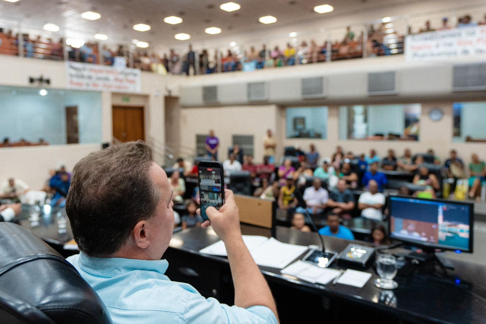 max-russi-articula-solucao-humanitaria-para-evitar-despejo-de-1,5-mil-familias-em-cuiaba