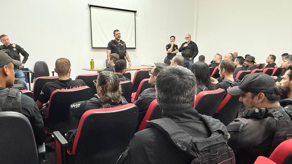 alvo-de-operacao-policial,-pai-amarrava-filha-de-oito-anos-com-cinto-para-cometer-abusos