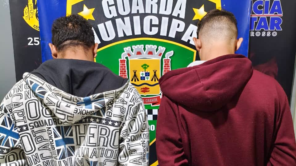 dupla-suspeita-de-trafico-de-drogas-se-esconde-em-motel-para-nao-ser-presa-em-vg