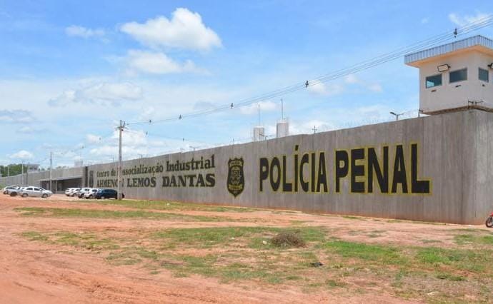 policial-penal-e-presa-com-celulares-e-maconha-na-penitenciaria-de-varzea-grande