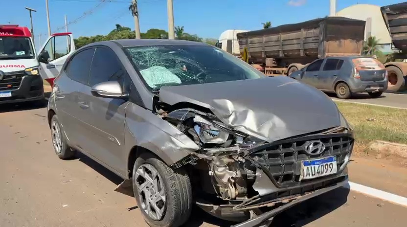 mulher-fica-ferida-apos-colisao-entre-carros-na-mt-242-em-sorriso